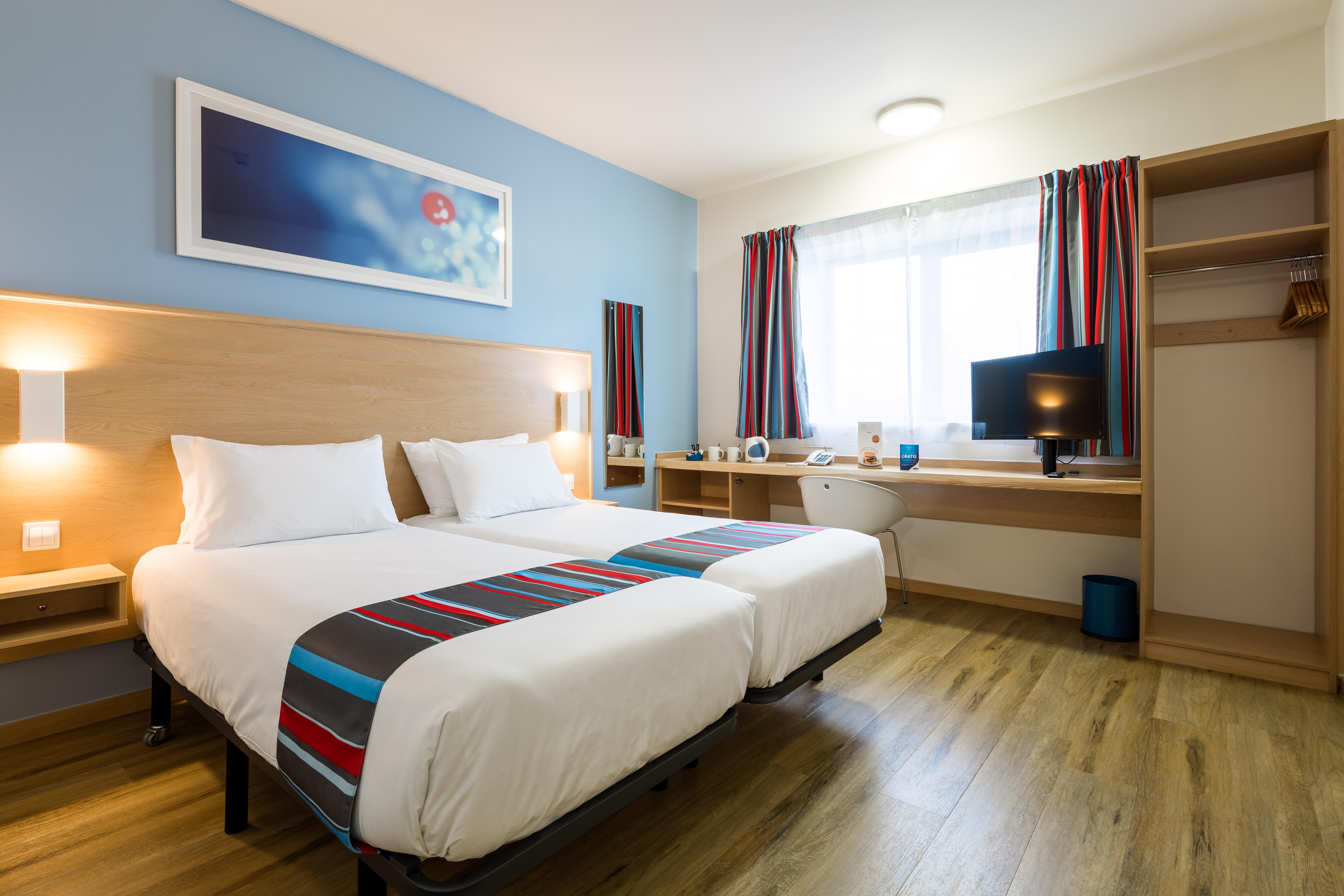 Travelodge Barcelona Fira L'Hospitalet de Llobregat Kültér fotó