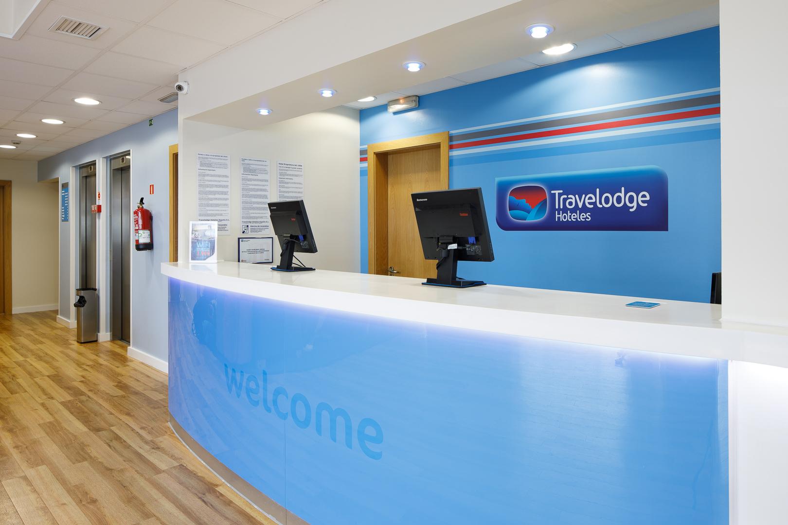 Travelodge Barcelona Fira L'Hospitalet de Llobregat Kültér fotó