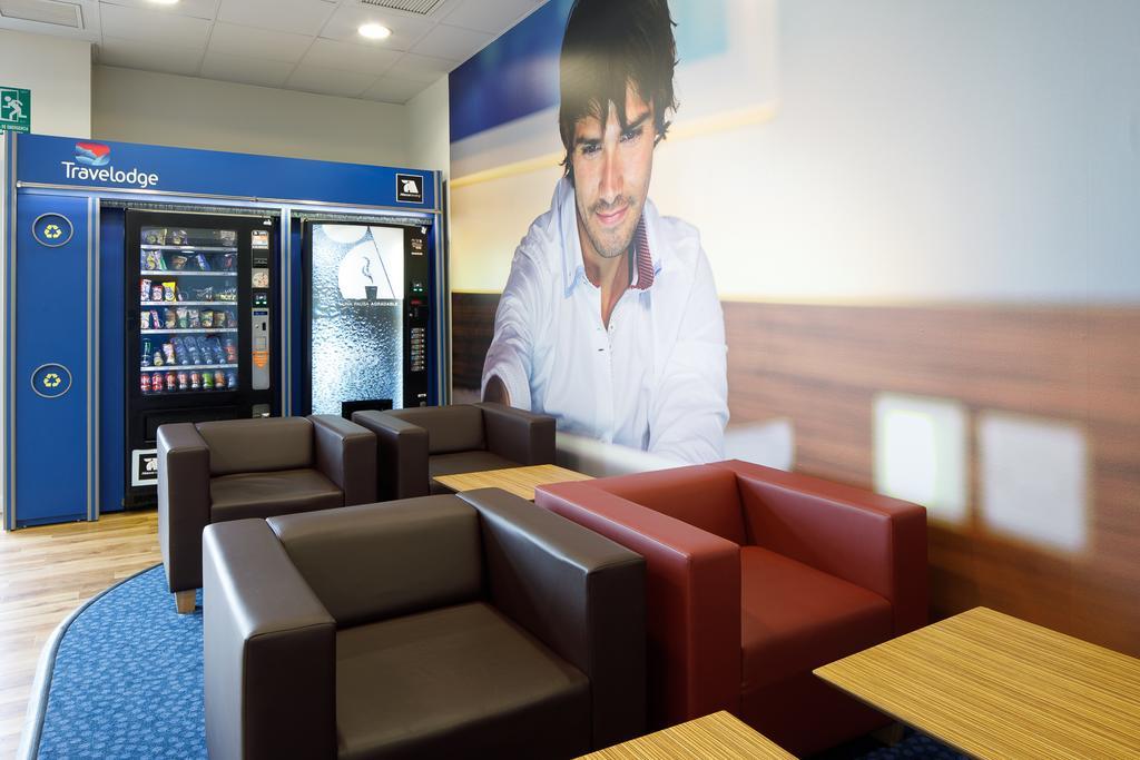 Travelodge Barcelona Fira L'Hospitalet de Llobregat Kültér fotó